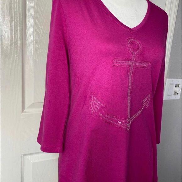 SUN BAY V-neck Small Women’s Top with 3/4 Sleeve and embellished Anchor in front - Picture 4 of 9